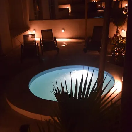 Sun Springs Hotel