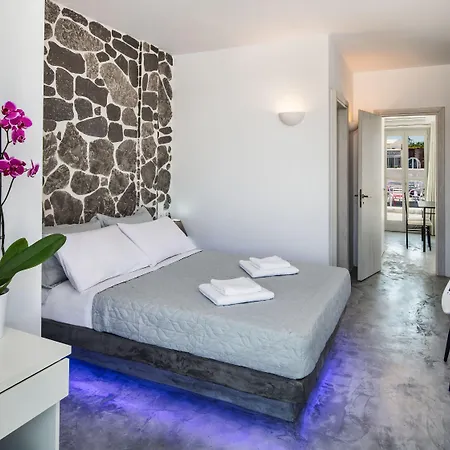 Sun Springs Hotell 3*